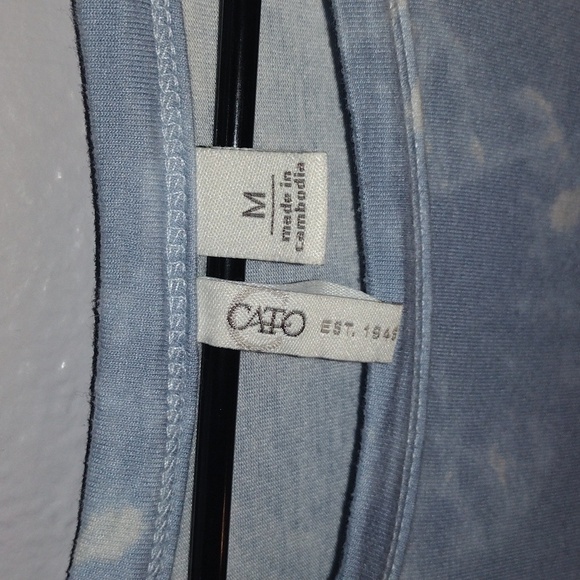 Blue Tie-dye/Floral Top by Cato M - Picture 4 of 6